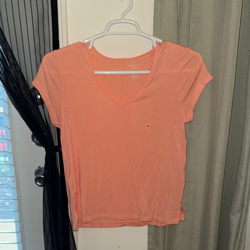 American Eagle Outfitters Peach Short Sleeve T-Shirt